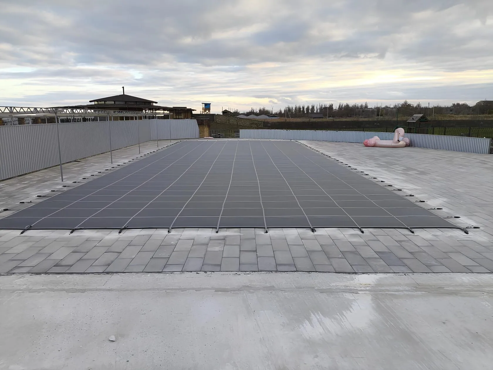 Защитное покрывало для бассейна в Дмитрове